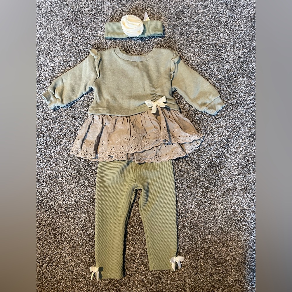 Green Baby Outfit with headband